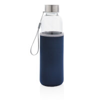 Glasflasche mit Neopren-Sleeve blau